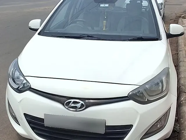 Used 2014 Hyundai i20 in Ahmedabad