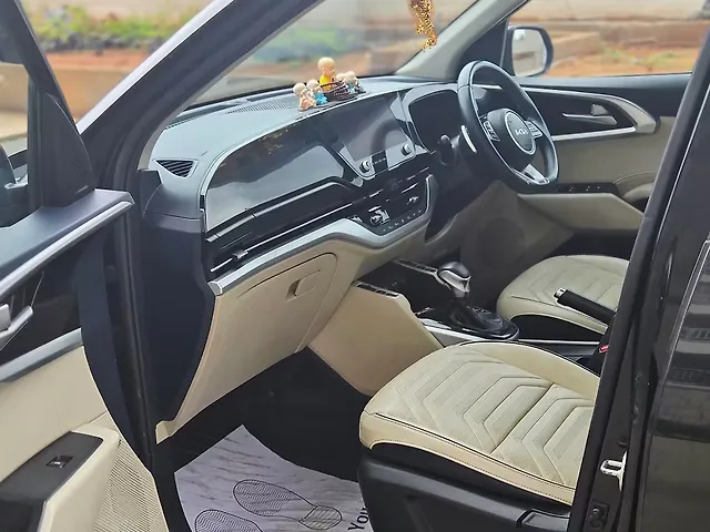 Used Kia Carens [2022-2023] Luxury Plus 1.5 Diesel 6 STR in Hyderabad