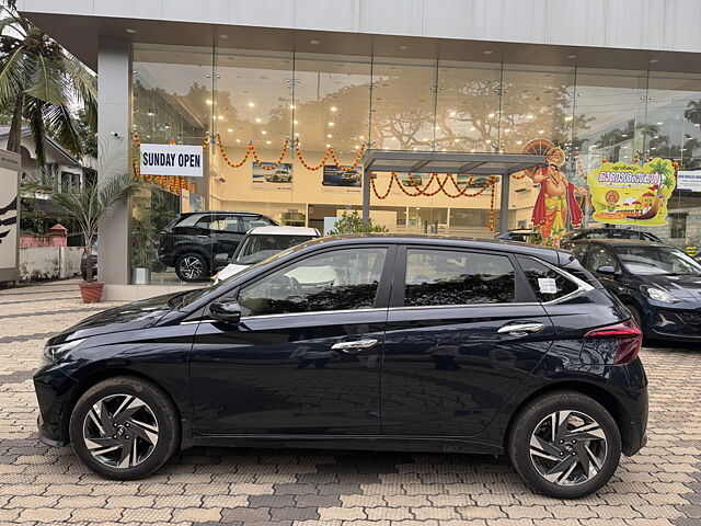 Used Hyundai i20 Asta 1.2 MT in Kozhikode