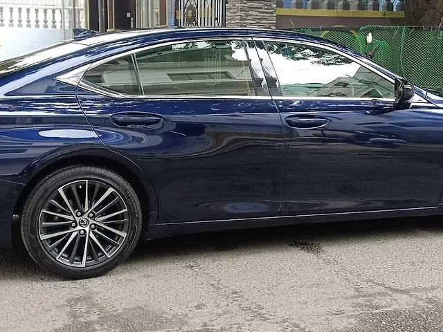 Used 2023 Lexus ES 500e in Hyderabad