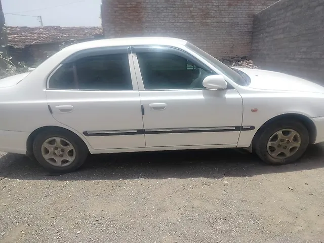 Used 2011 Hyundai Accent in Botad Used 2011 Hyundai Accent in Botad