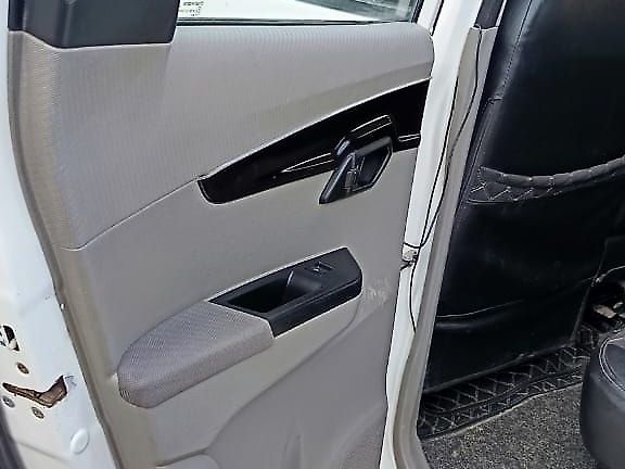 Used Mahindra KUV100 [2016-2017] K8 D 6 STR Dual Tone in Bahadurgarh