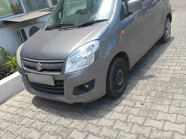 Used 2013 Maruti Suzuki Wagon R in Valsad