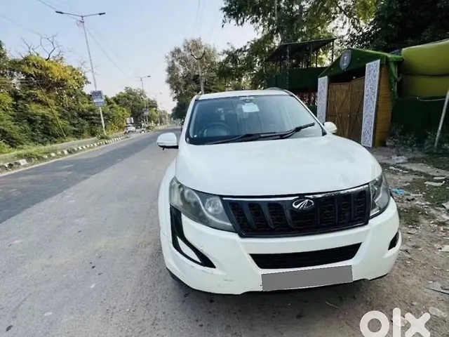 Used 2017 Mahindra XUV500 in Kanpur