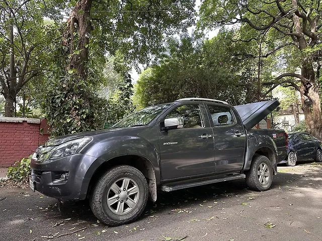 Used 2016 Isuzu D-Max V-Cross in Delhi
