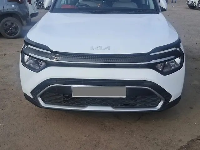 Used 2024 Kia Carens in Sikar