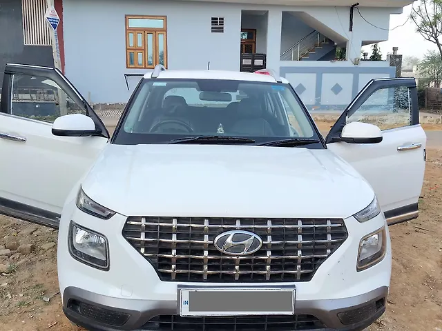 Used 2021 Hyundai Venue in Jaipur