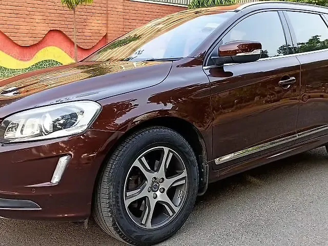 Used Volvo XC60 [2015-2017] Momentum in Gurgaon