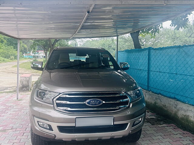 Used 2020 Ford Endeavour in Delhi