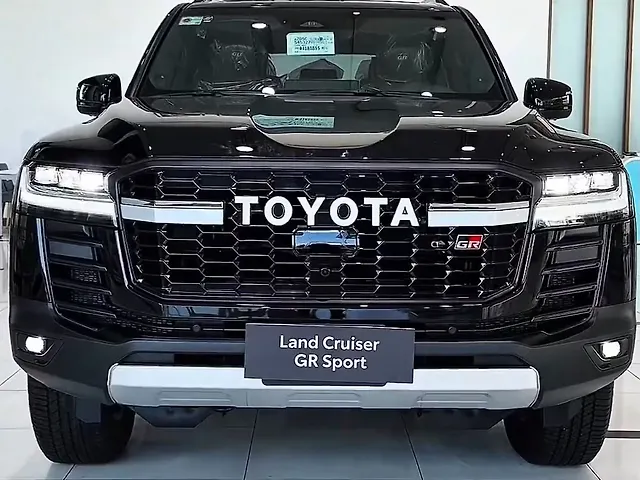 Used 2025 Toyota Land Cruiser in Delhi Used 2025 Toyota Land Cruiser in Delhi