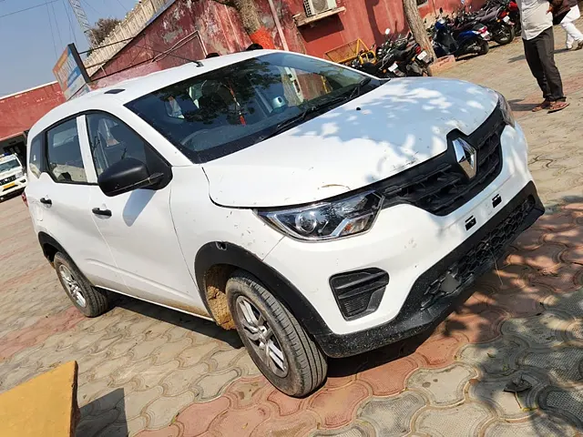 Used 2024 Renault Triber in Hanumangarh