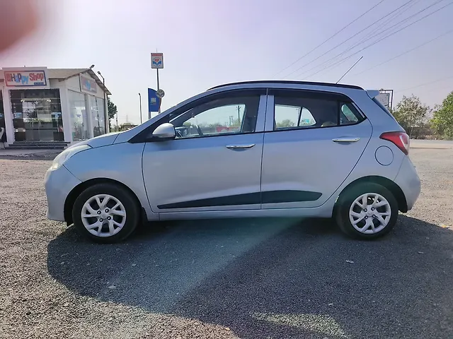 Used Hyundai Grand i10 Sportz 1.2 Kappa VTVT [2017-2020] in Damoh
