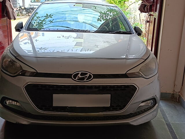 Used 2014 Hyundai i20 in Lucknow