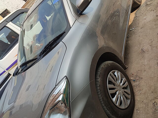 Used Maruti Suzuki Dzire VXi CNG in Delhi