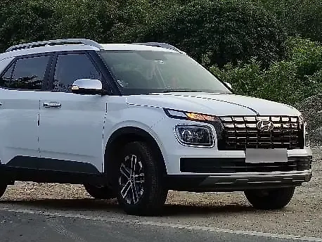 Used 2024 Hyundai Venue in Kolkata