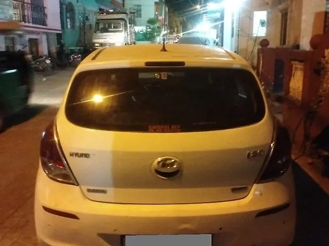 Used Hyundai i20 [2012-2014] Magna 1.4 CRDI in Shivpuri