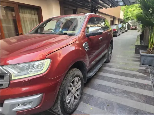 Used 2016 Ford Endeavour in Delhi