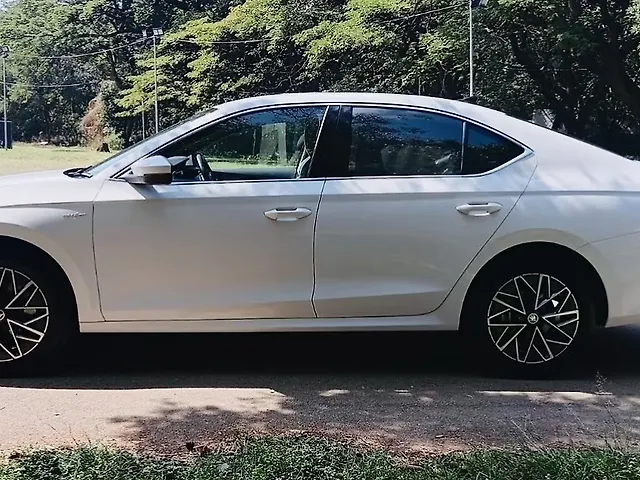 Used Skoda Octavia L&K 2.0 in Bangalore