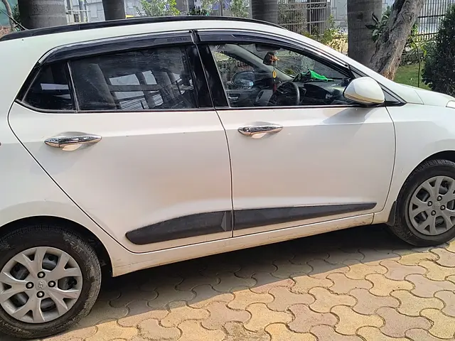 Used 2016 Hyundai Grand i10 in Chandigarh