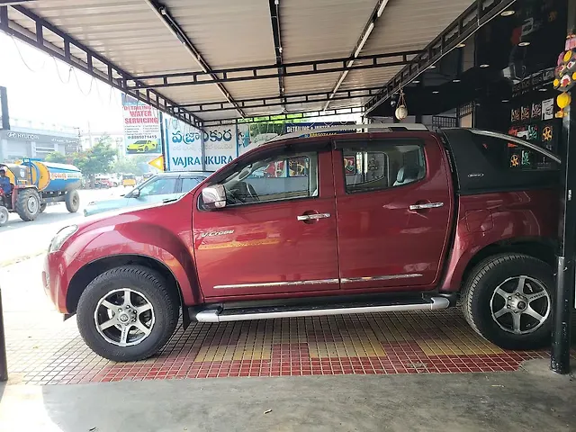 Used 2018 Isuzu D-Max V-Cross in Tirupati