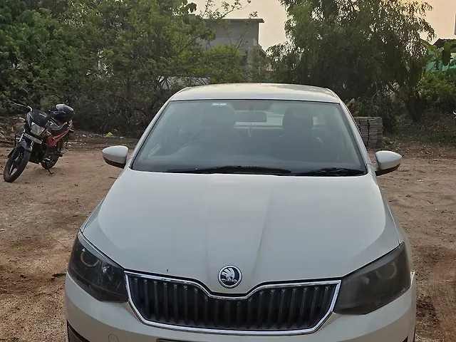 Used Skoda Rapid Ambition 1.5 TDI in Mangalore Used Skoda Rapid Ambition 1.5 TDI in Mangalore