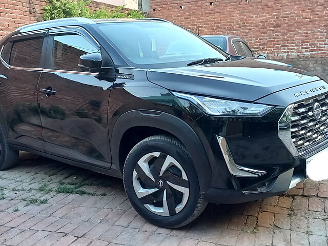 Used Nissan Magnite XV AMT in Bareilly