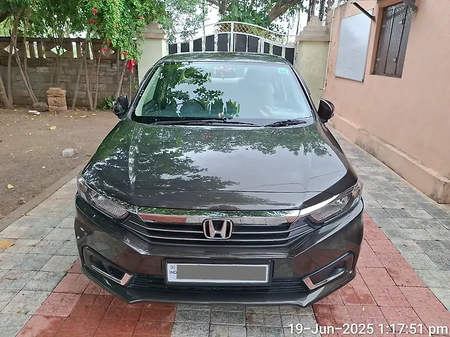 Used 2023 Honda Amaze in Junagadh
