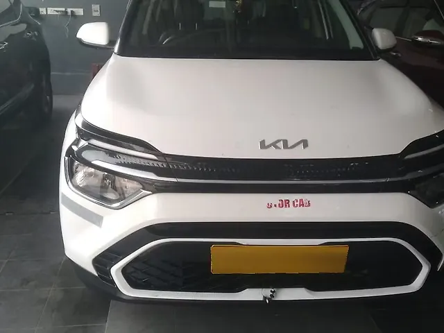 Used 2023 Kia Carens in Hyderabad