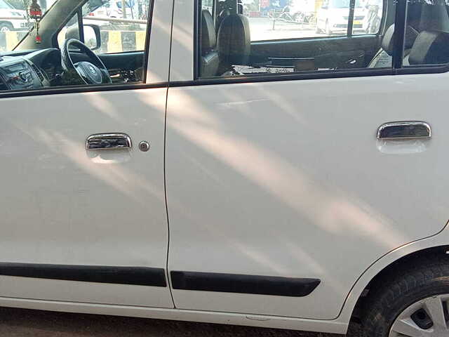 Used Maruti Suzuki Wagon R 1.0 [2014-2019] VXI ABS in Varanasi