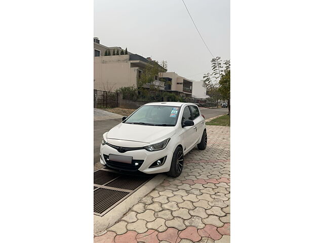 Used 2013 Hyundai i20 in Chandigarh