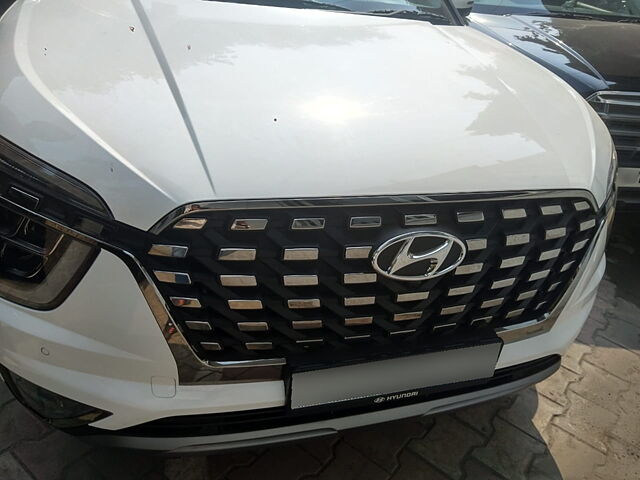 Used Hyundai Alcazar [2023-2024] Signature (O) 6 STR 1.5 Diesel AT in Surat