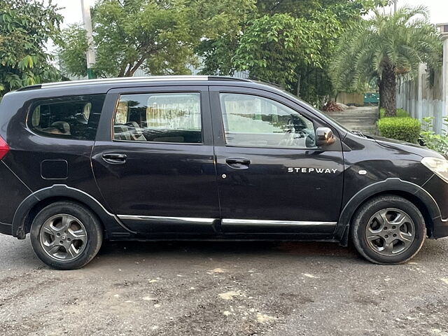 Used Renault Lodgy 110 PS RXZ Stepway 7 STR in Moradabad