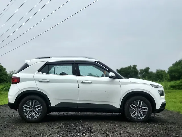 Used Hyundai Venue [2022-2023] SX 1.5 CRDi in Surat