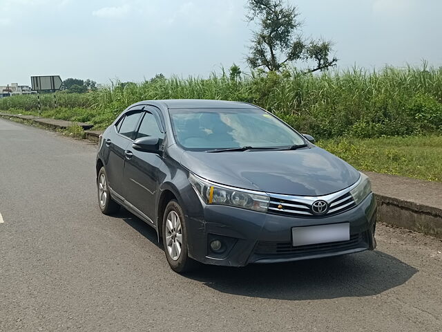 Used 2014 Toyota Corolla Altis in Surat