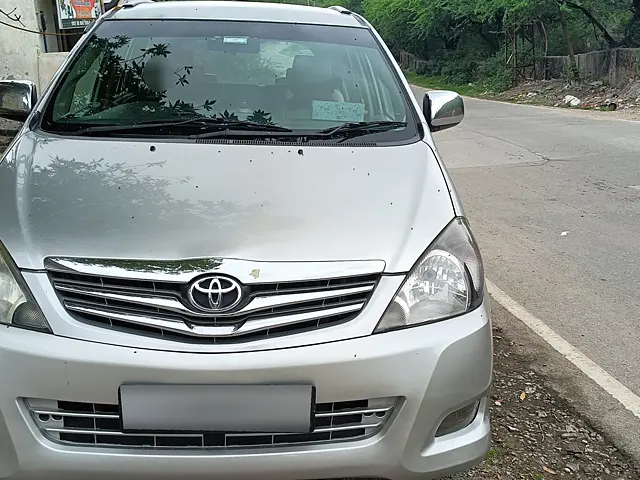 Used 2012 Toyota Innova in Udaipur