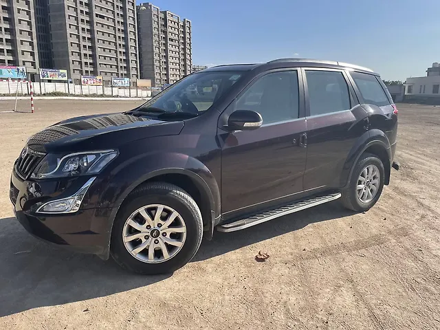 Used 2017 Mahindra XUV500 in Pune