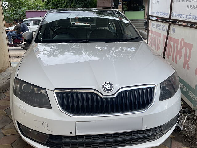 Used 2015 Skoda Octavia in Akola