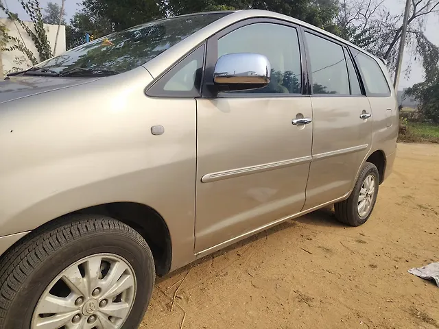 Used Toyota Innova [2009-2012] 2.5 VX 7 STR BS-IV in Daltonganj