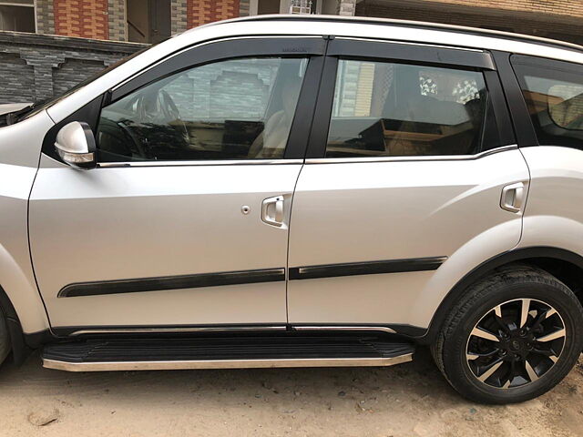 Used Mahindra XUV500 W11 AT in Delhi