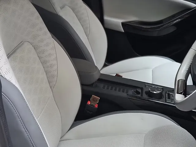 Used Tata Nexon EV Empowered Plus Long Range in Dehradun