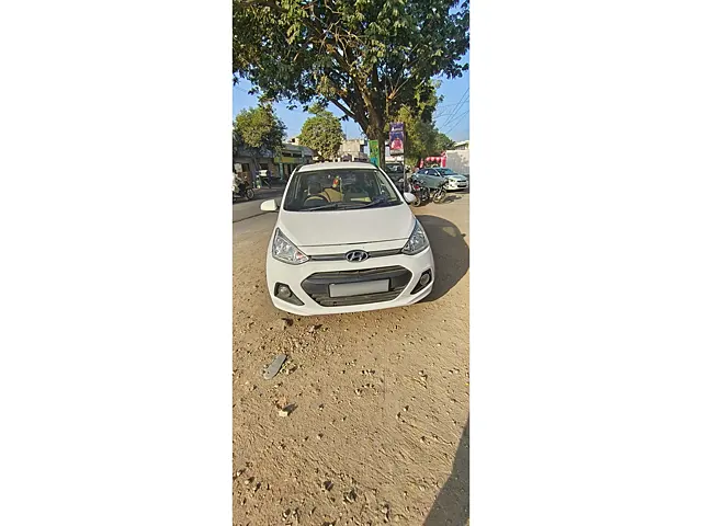 Used 2016 Hyundai Grand i10 in Rajkot