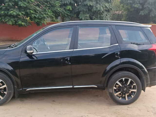 Used Mahindra XUV500 W11 Opt AT in Faridabad