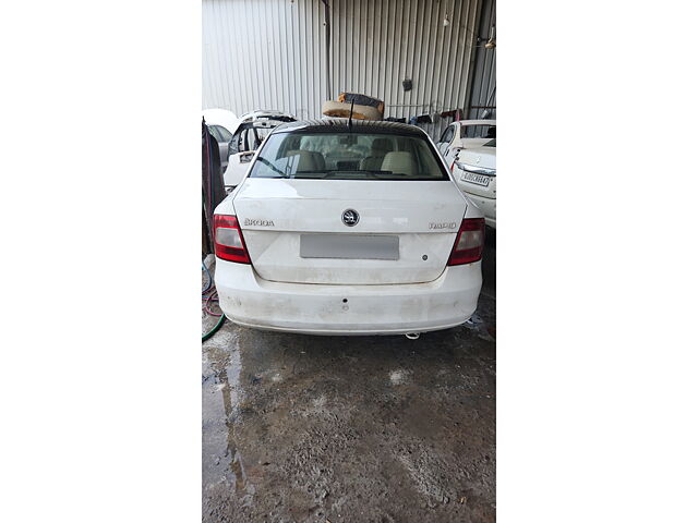 Used Skoda Rapid [2014-2015] 1.5 TDI CR Ambition Plus AT in Surat