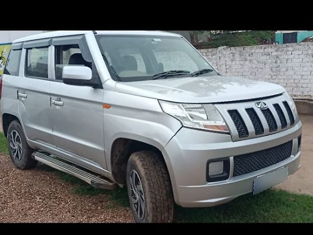 Used Mahindra TUV300 [2015-2019] T4 in Raipur