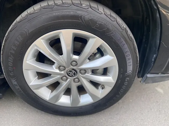 Used Toyota Innova Hycross VX Hybrid (Electric + Petrol) Automatic (e-CVT) 8 STR in Delhi Used Toyota Innova Hycross VX Hybrid (Electric + Petrol) Automatic (e-CVT) 8 STR in Delhi