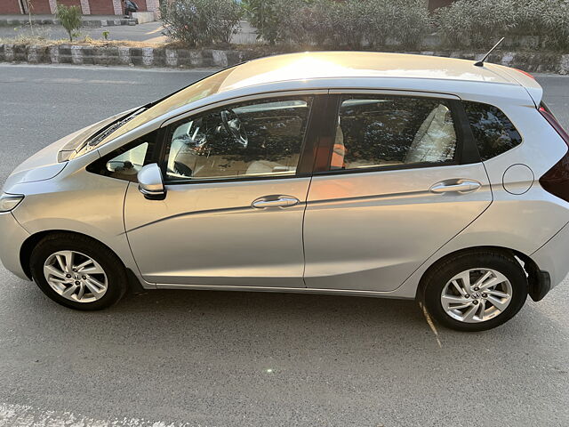 Used Honda Jazz [2015-2018] V AT Petrol in Delhi