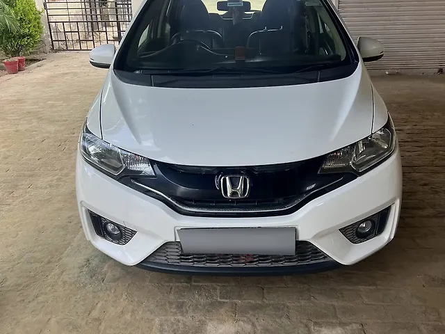Used 2015 Honda Jazz in Chandigarh Used 2015 Honda Jazz in Chandigarh