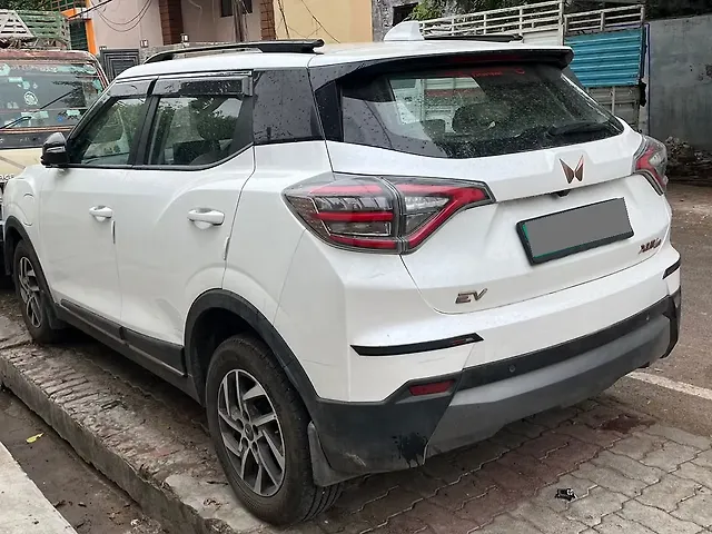 Used 2025 Mahindra XUV400 in Lucknow