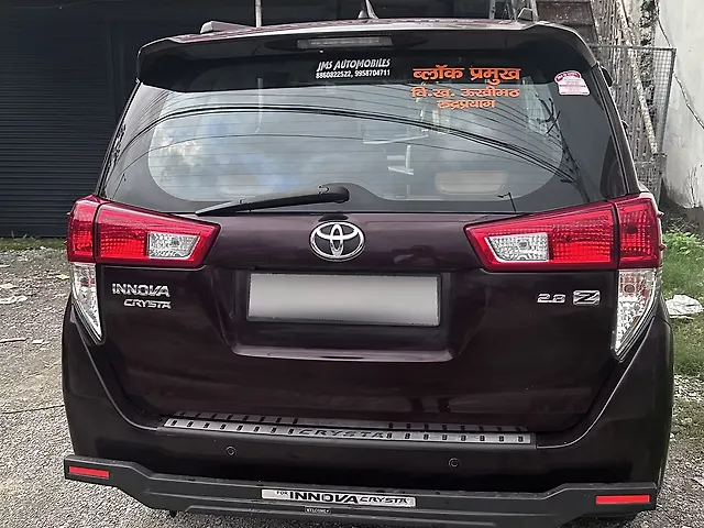 Used 2018 Toyota Innova Crysta in Dehradun