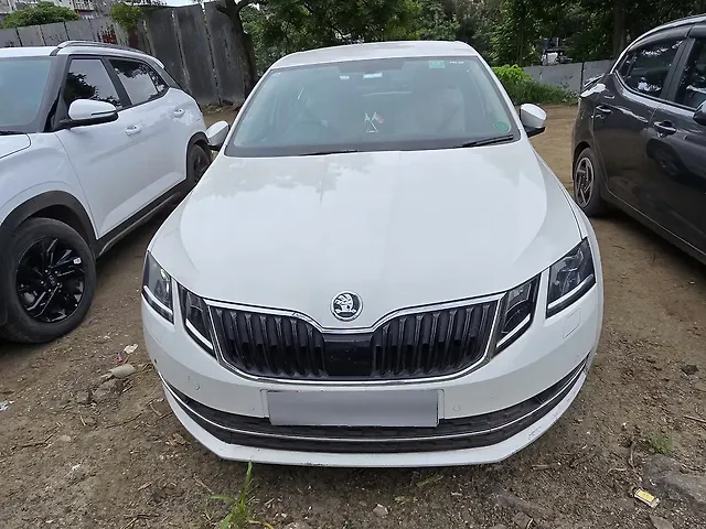 Used 2019 Skoda Octavia in Pune